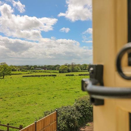 Acorn Lodge Стаффорд Экстерьер фото